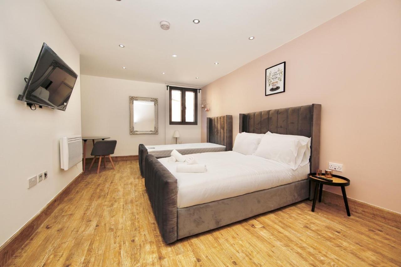 Edgware Hub Hotel London Ngoại thất bức ảnh