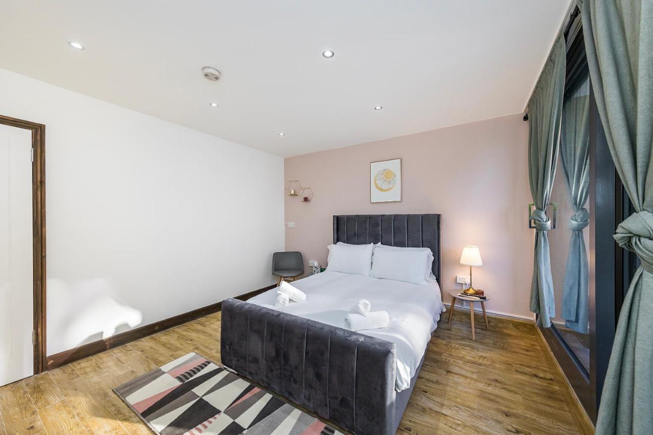 Edgware Hub Hotel London Ngoại thất bức ảnh
